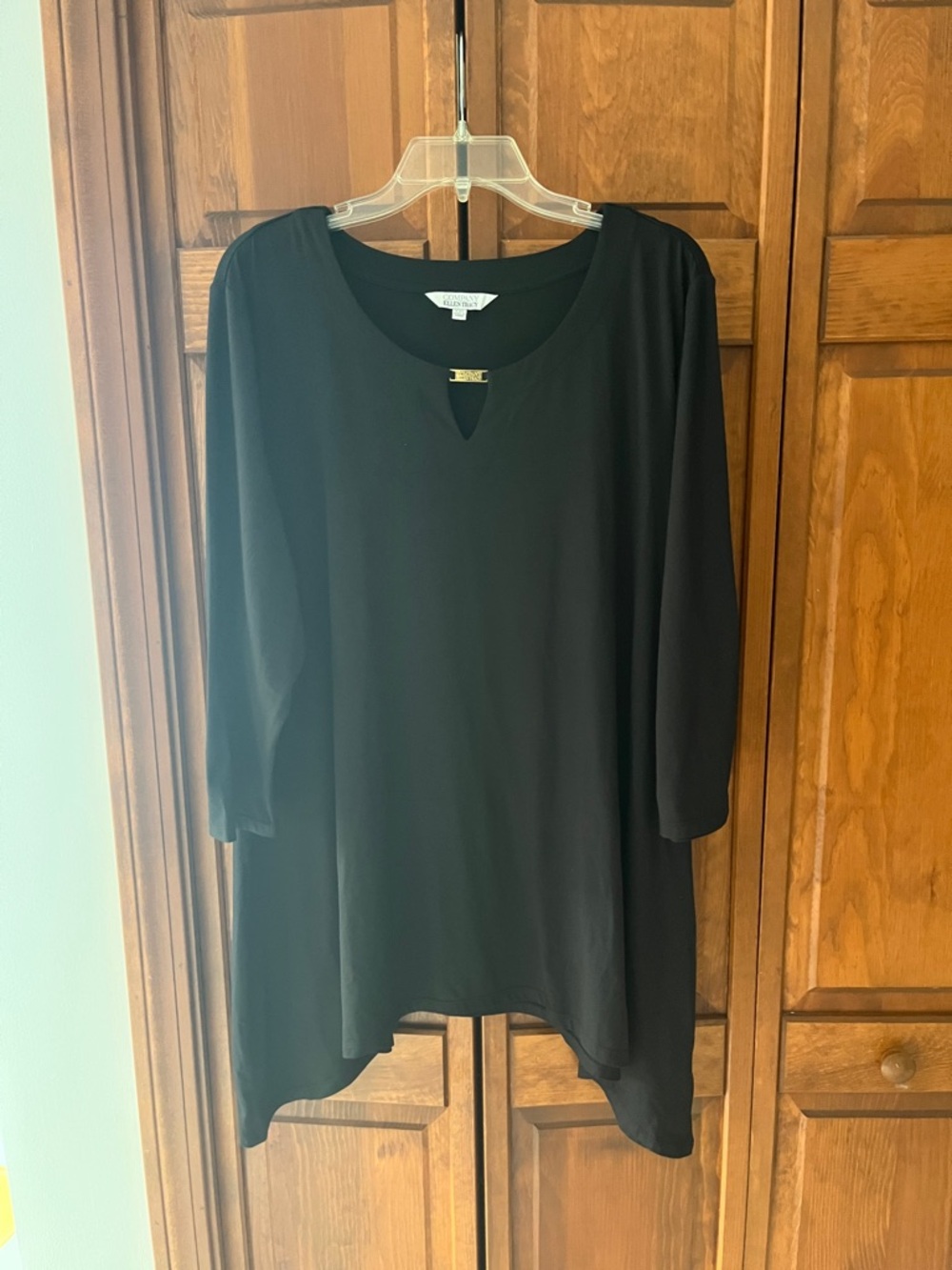 Ellen Tracy Black 3/4 Sleeve Keyhole Tunic with Gold Bar Tunic Sz. XXL